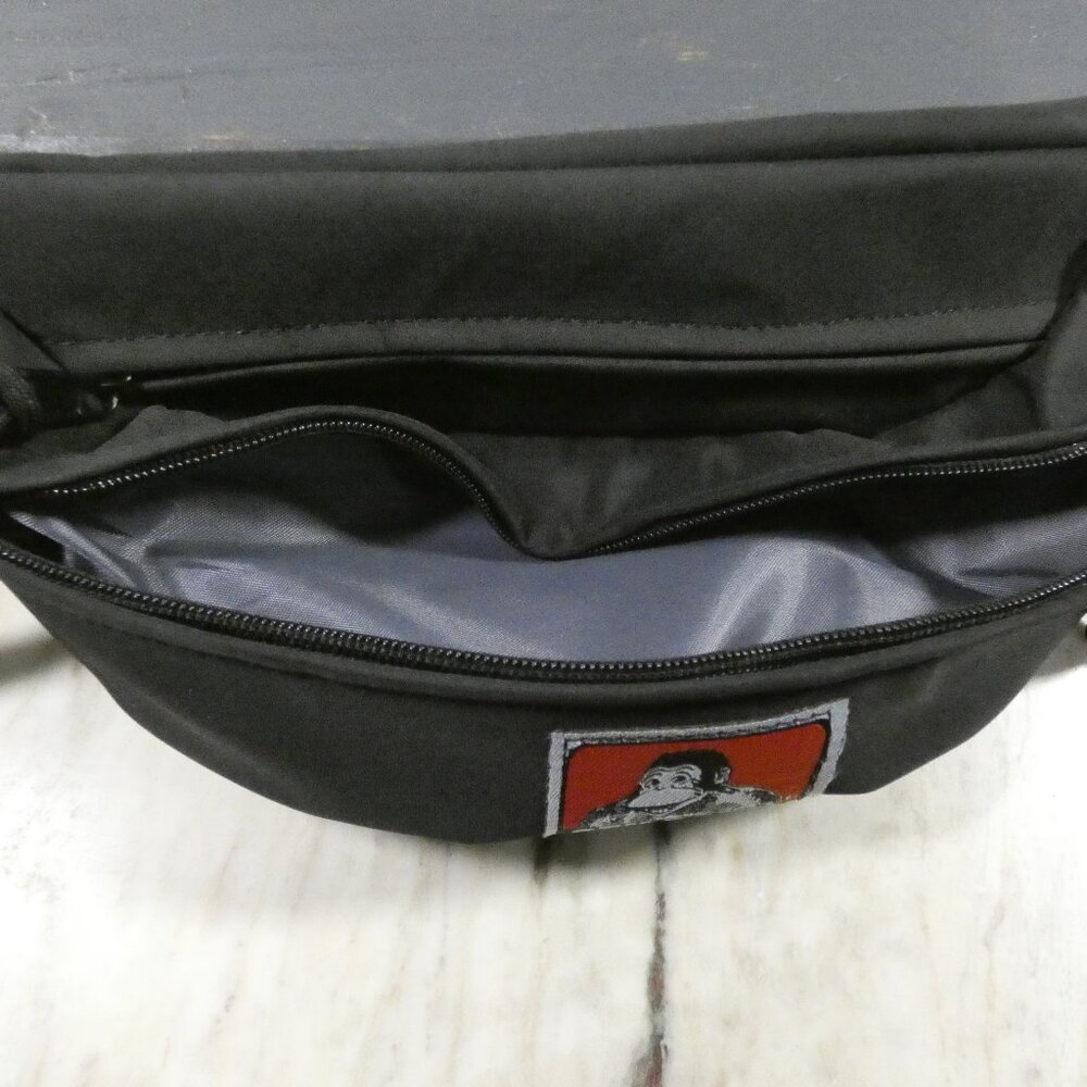 LAST ONE! Ben Davis Waist Cross Body Bag/ Fanny Pack Black - Picture 2 of 7